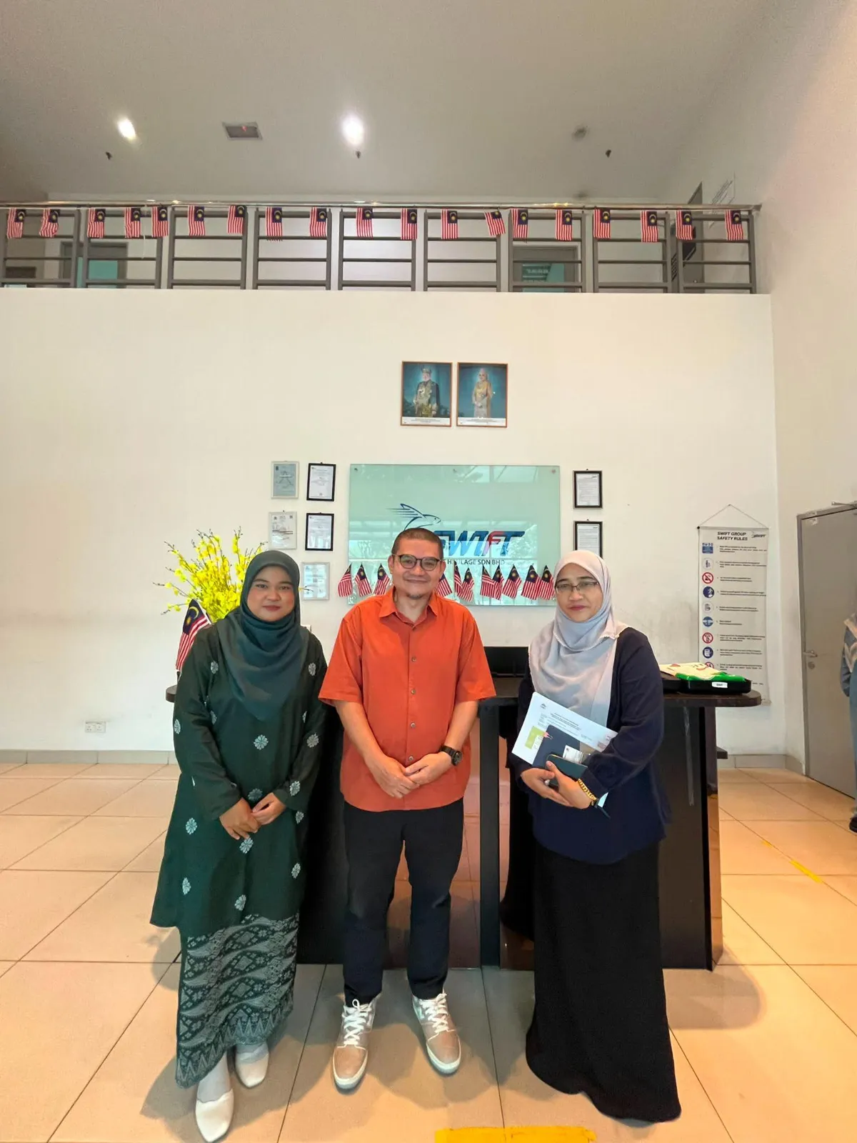 UMT visits Swift Haulage to study electric container haulage, photo 1